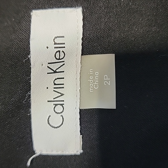 Calvin Klein Size 2P Black & White Colorblock Faux Wrap Dress, Exc. Used Cond. - Picture 15 of 16